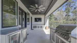 out door kitchen